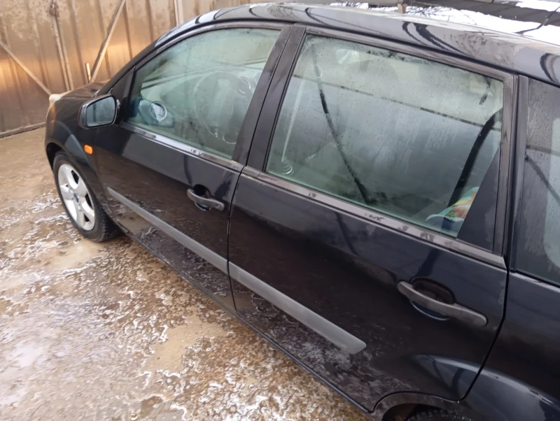 Ford Fiesta, снимка 6 - Автомобили и джипове - 53477819
