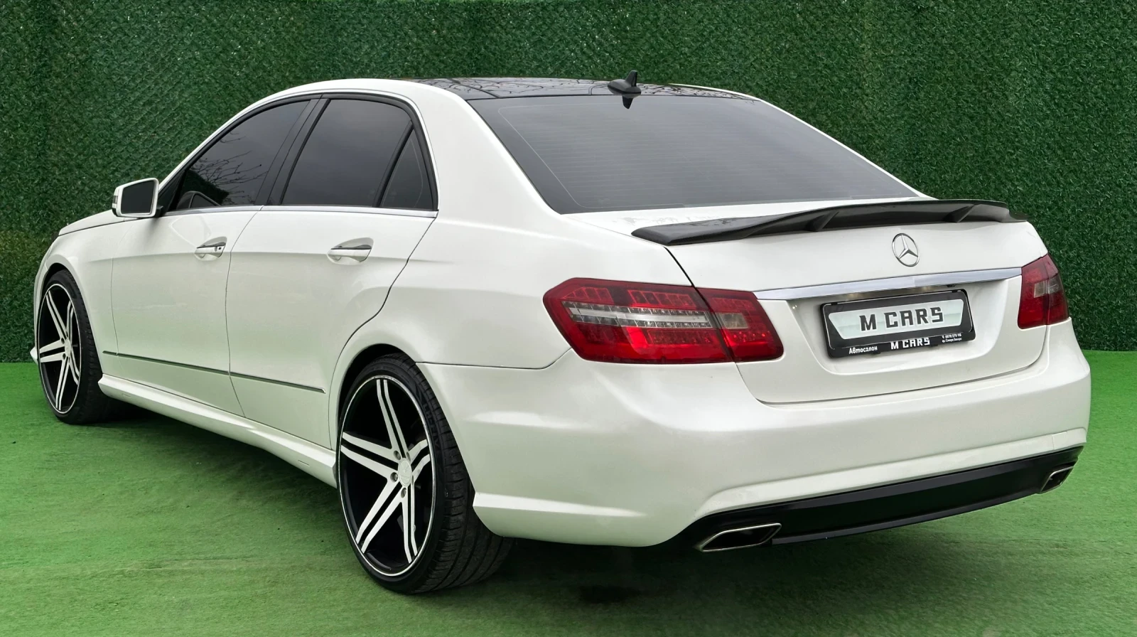 Mercedes-Benz E 350 E350= 306 ks= AMG= KAMERA= PODGREV  - изображение 8