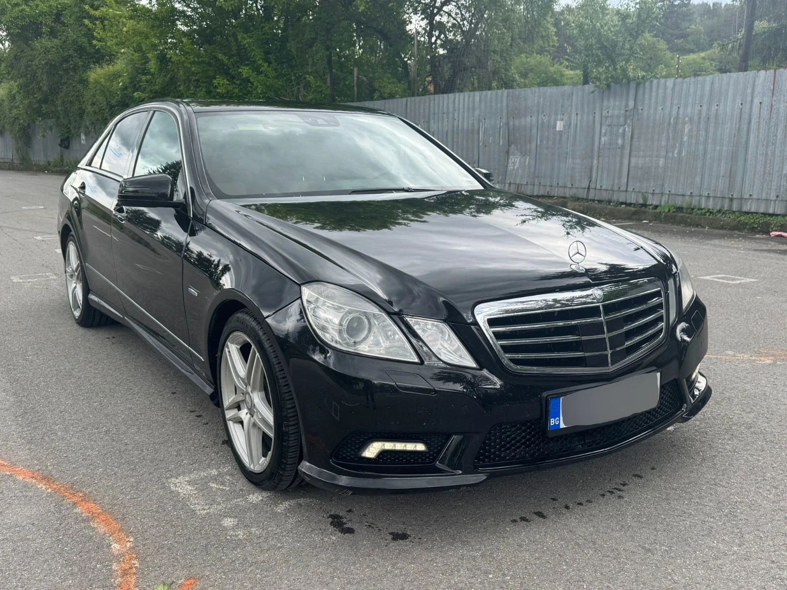 Mercedes-Benz E 350 AMG Desinio interior - изображение 3