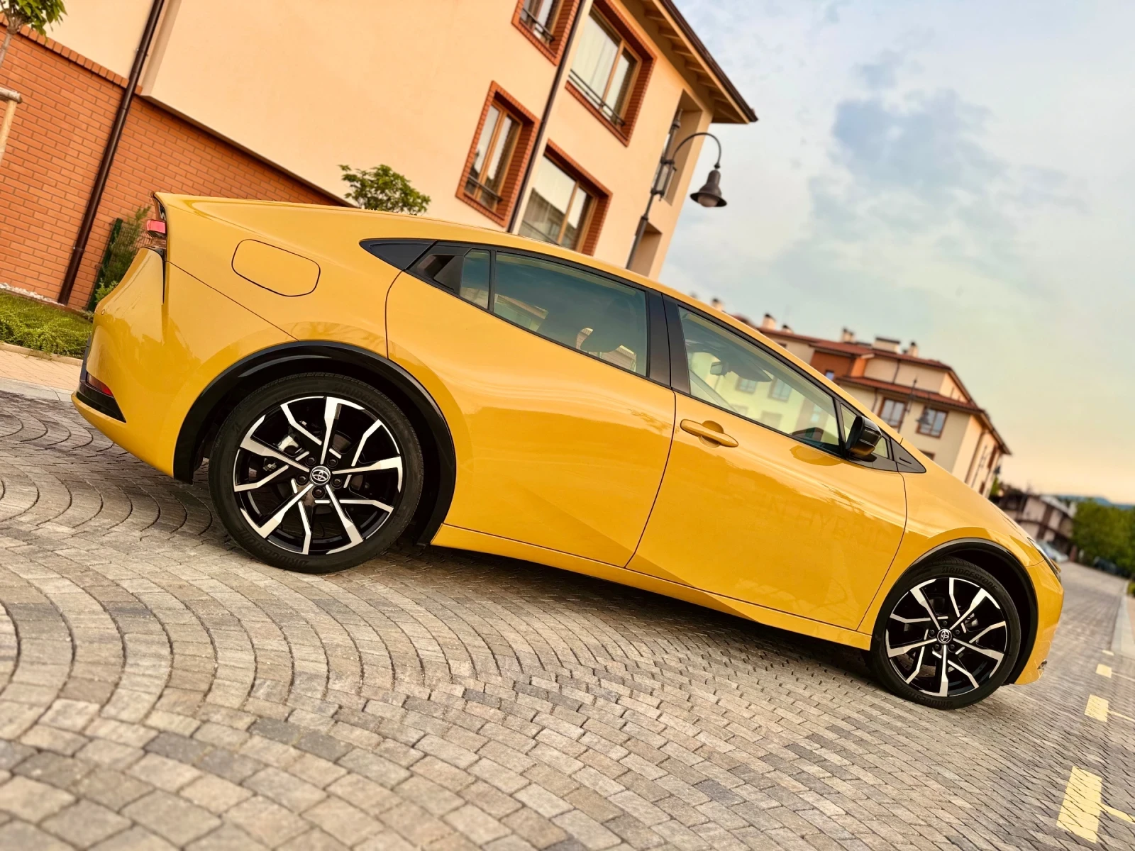 Toyota Prius 10 ГОДИНИ ГАРАНЦИЯ / Plug in Hybrid НАЛИЧЕН - изображение 7