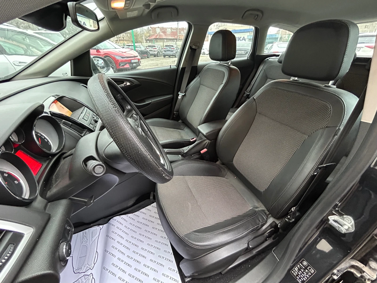 Opel Astra 2.0CDTI* Автоматик* Камера* Ксенон* Навигация - изображение 7