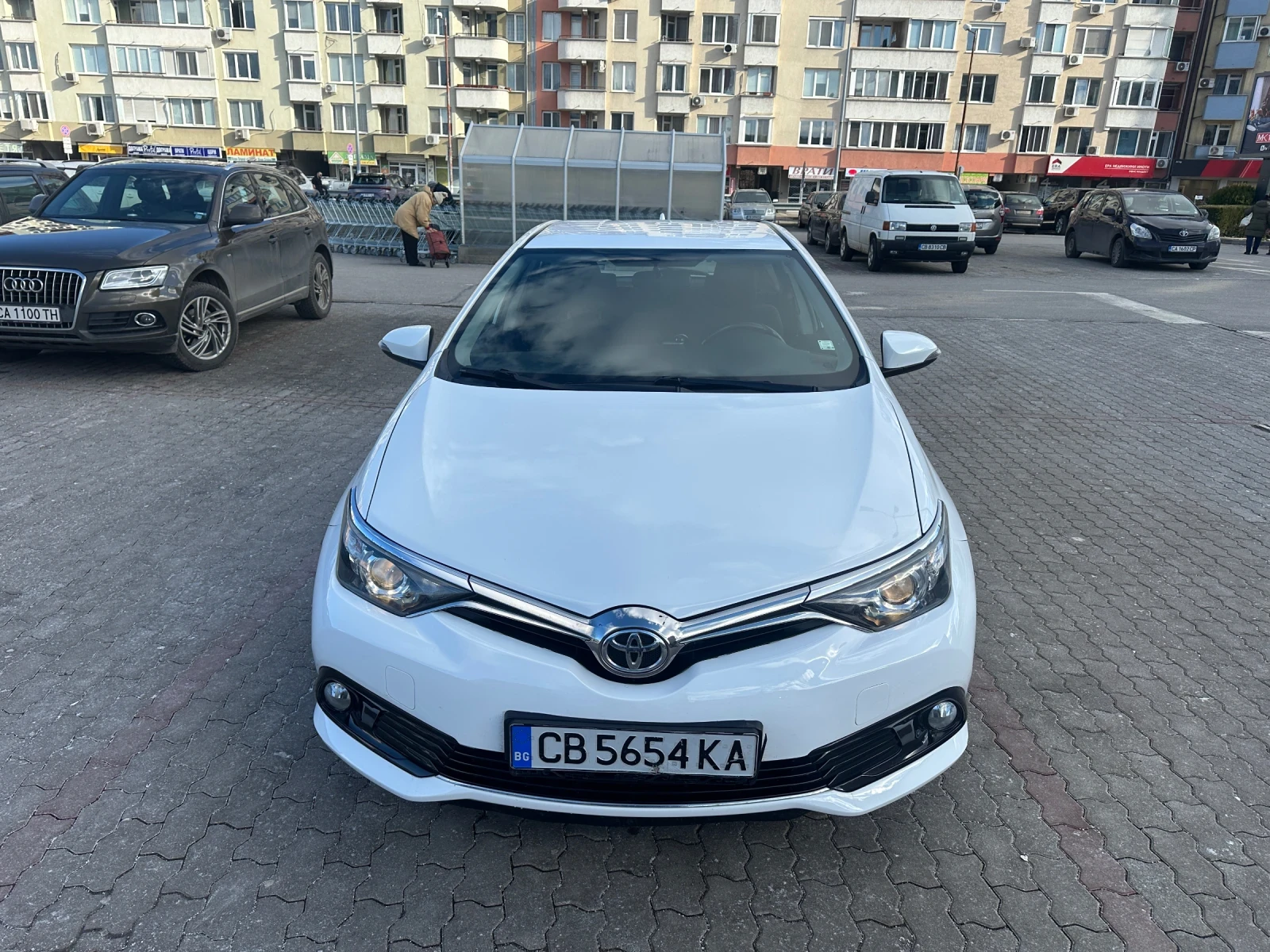 Toyota Auris  - изображение 7