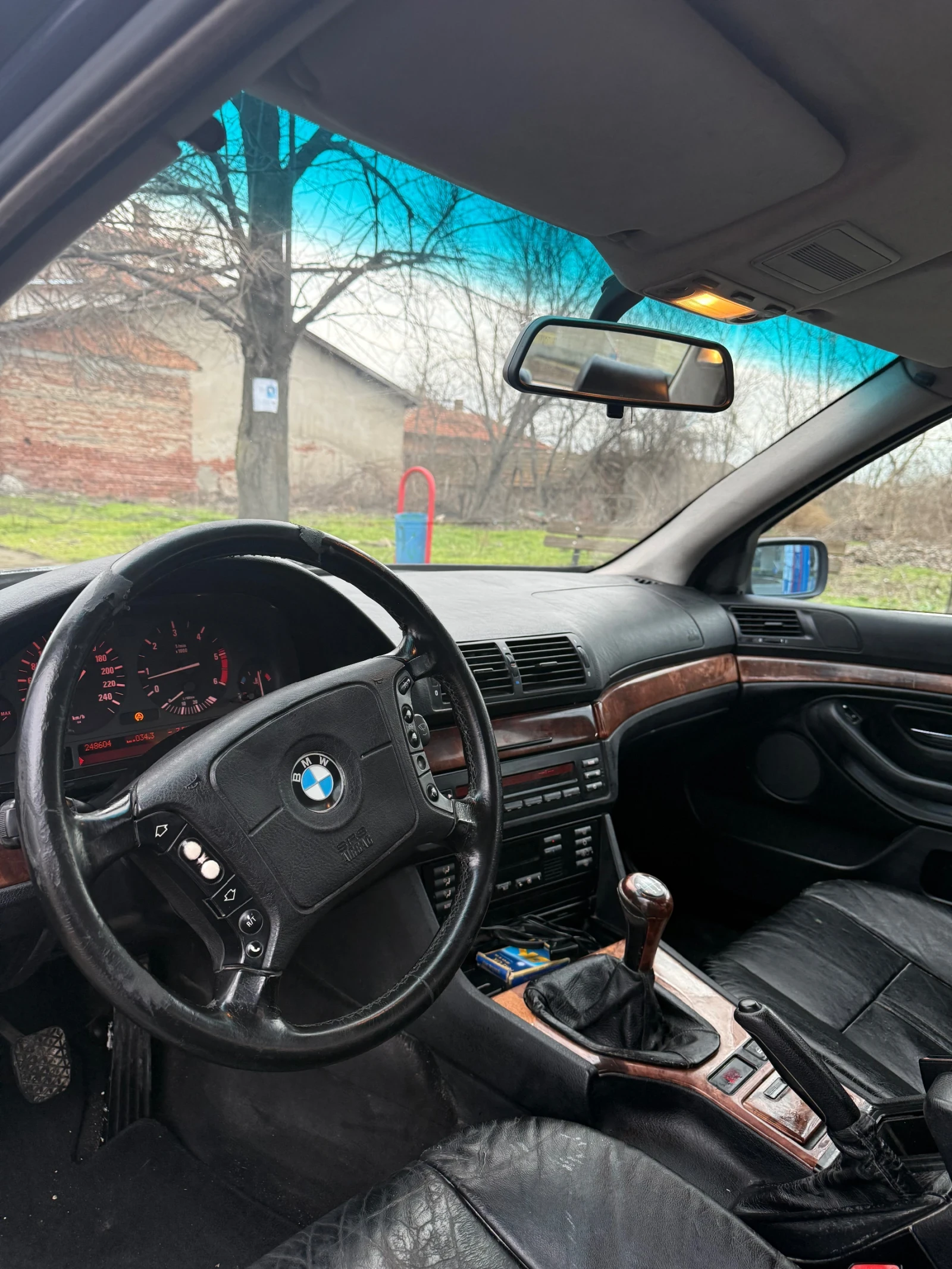 BMW 525 2.5 TDS - изображение 6