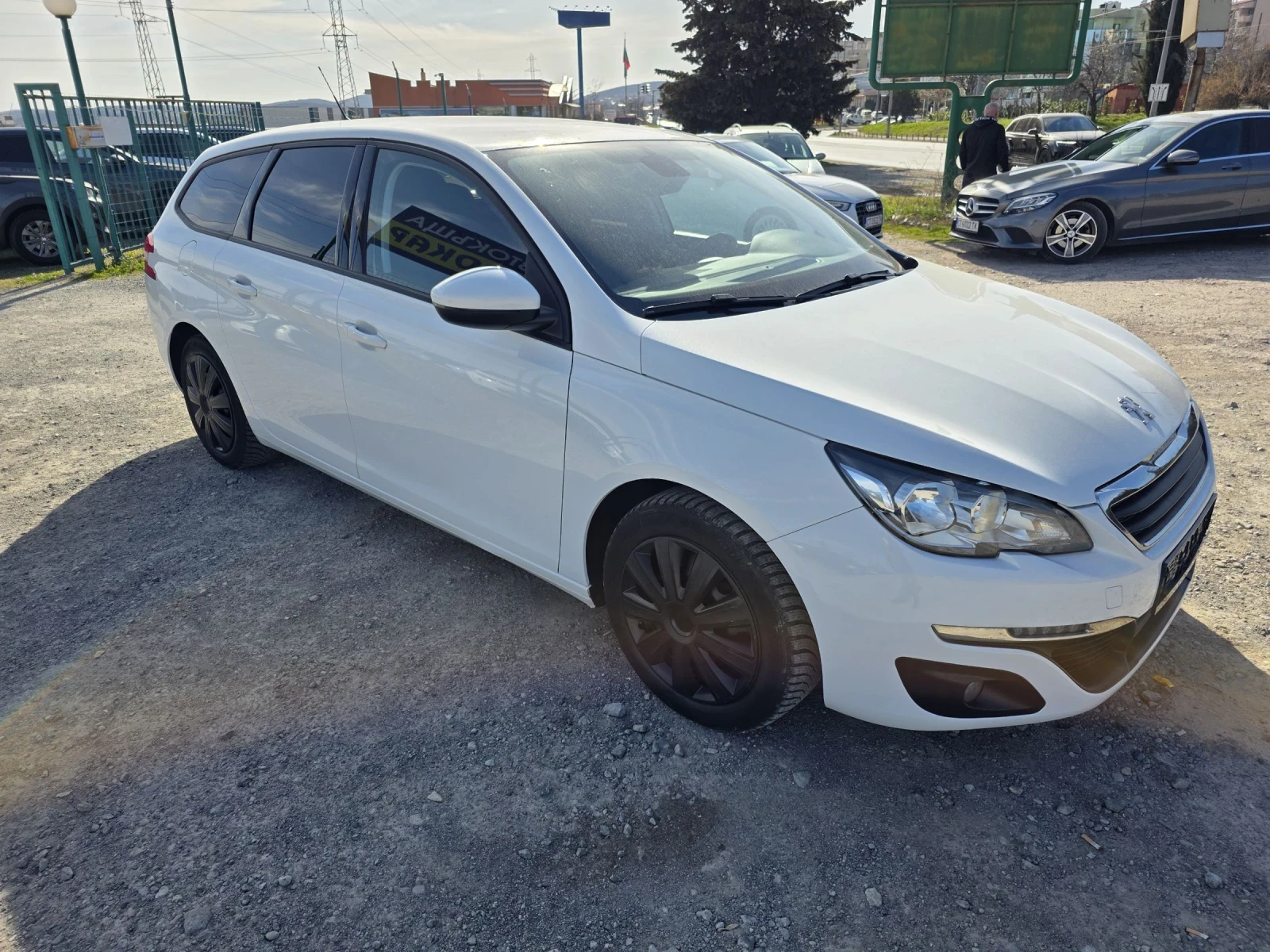 Peugeot 308 SW 1.6HDI, снимка 3 - Автомобили и джипове - 53690621