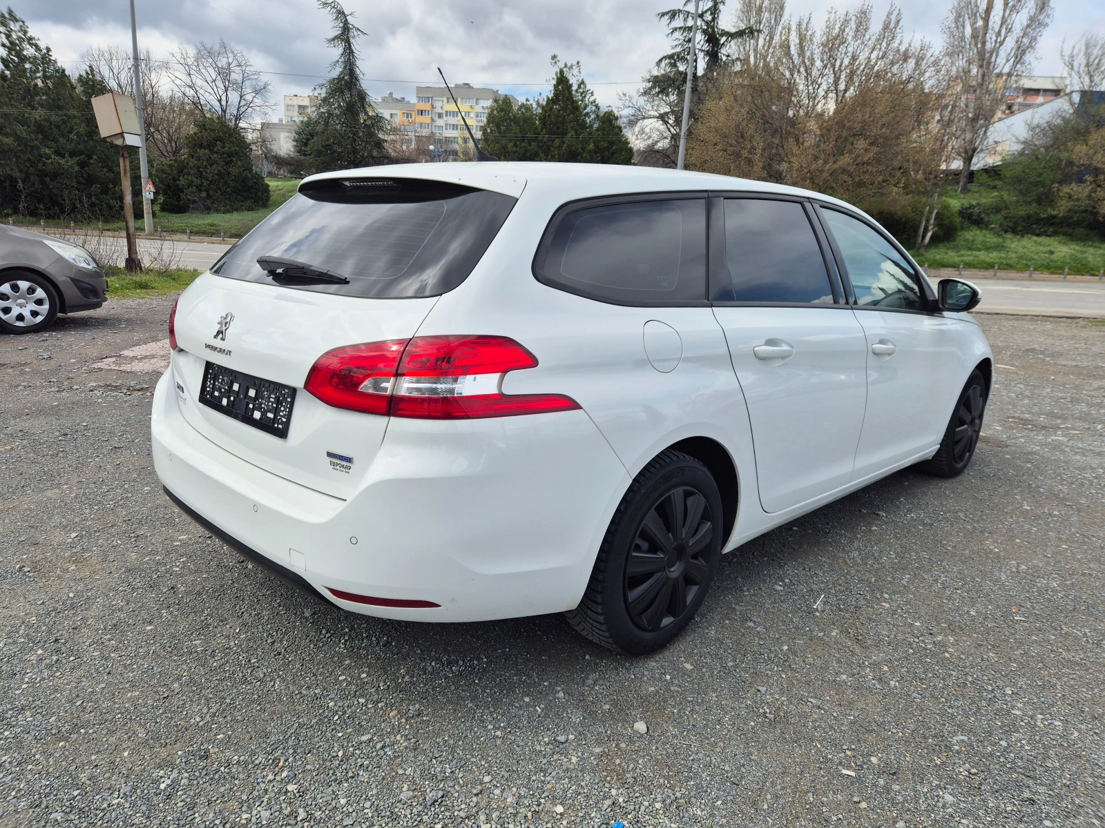 Peugeot 308 SW 1.6HDI, снимка 5 - Автомобили и джипове - 53690621