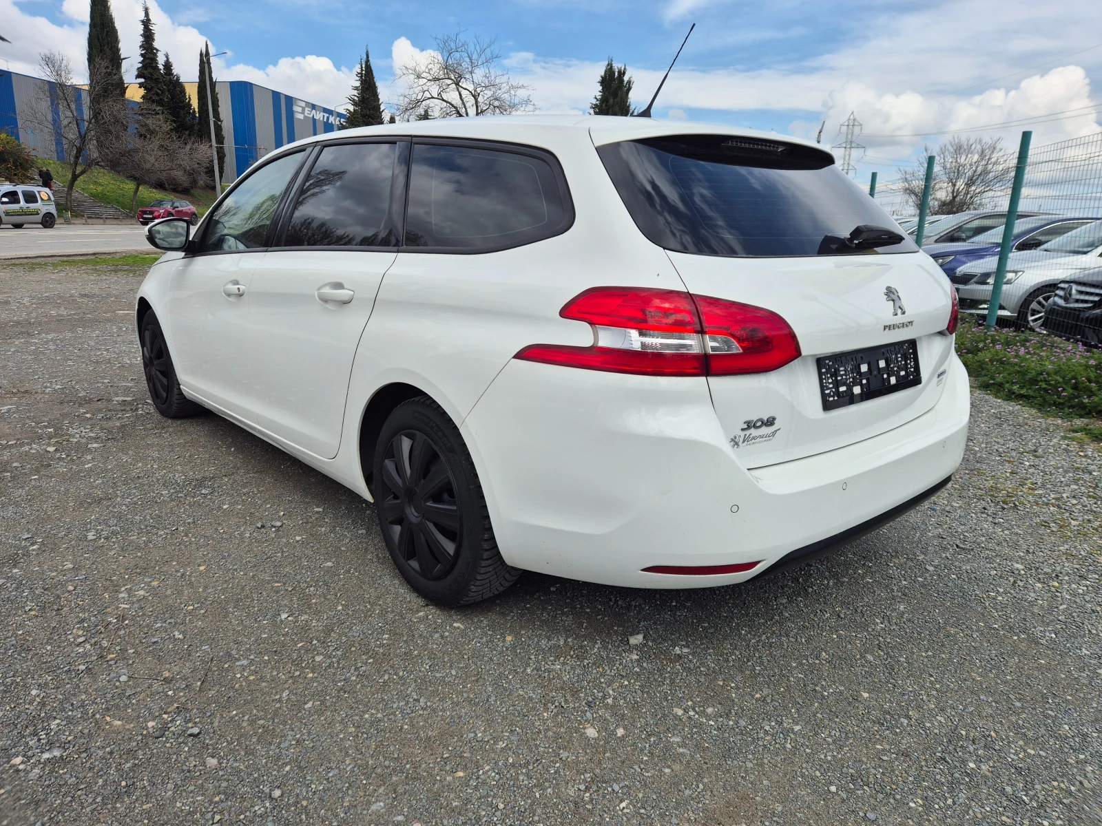 Peugeot 308 SW 1.6HDI, снимка 3 - Автомобили и джипове - 53690621