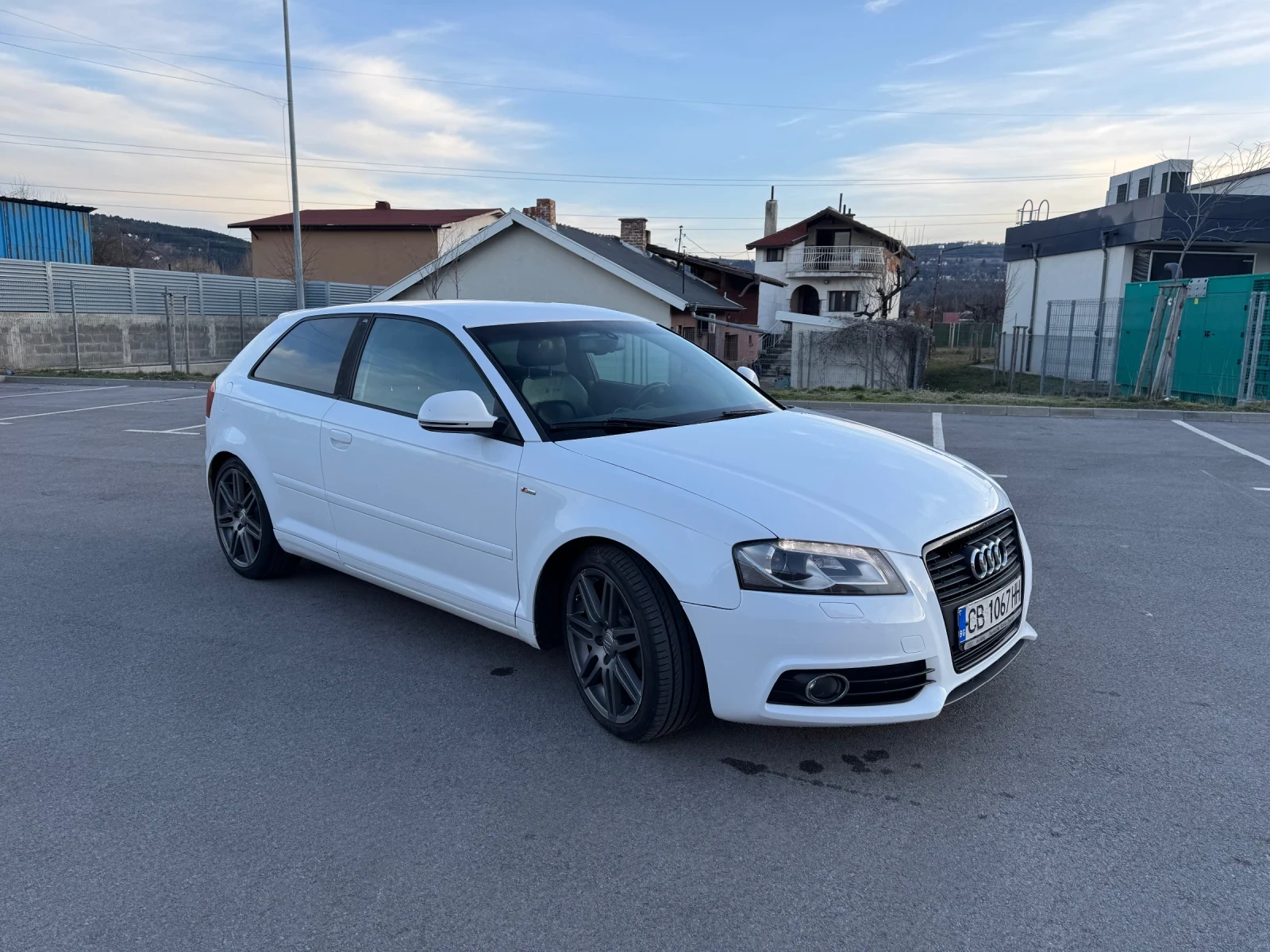 Audi A3 2.0 Facelift S-line, снимка 2 - Автомобили и джипове - 54032739