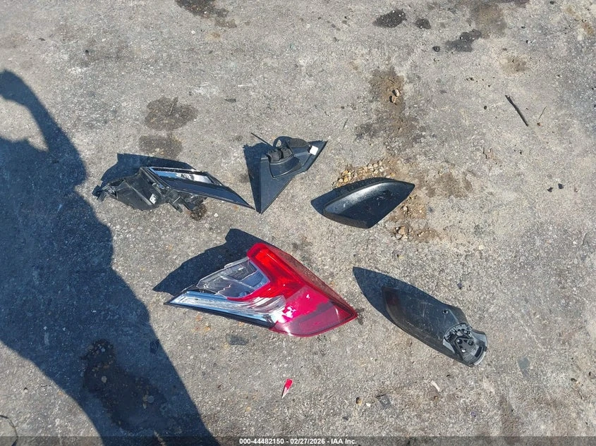 Honda Civic 1.5L I-4 DI, DOHC, VVT, TURBO, 174HP Front Wheel | Mobile.bg � ����������� 12