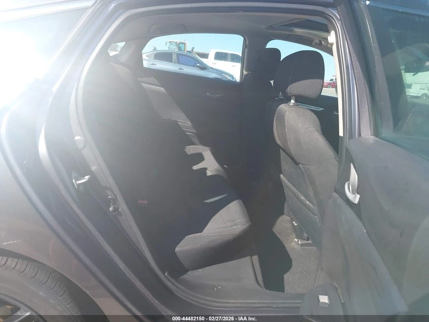 Honda Civic 1.5L I-4 DI, DOHC, VVT, TURBO, 174HP Front Wheel | Mobile.bg � ����������� 8