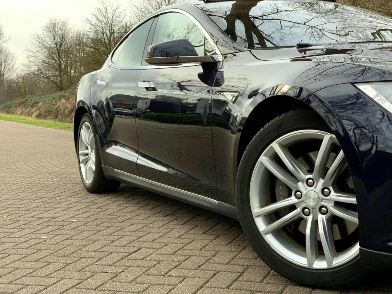 Tesla Model S 85 Base, снимка 8 - Автомобили и джипове - 54313735