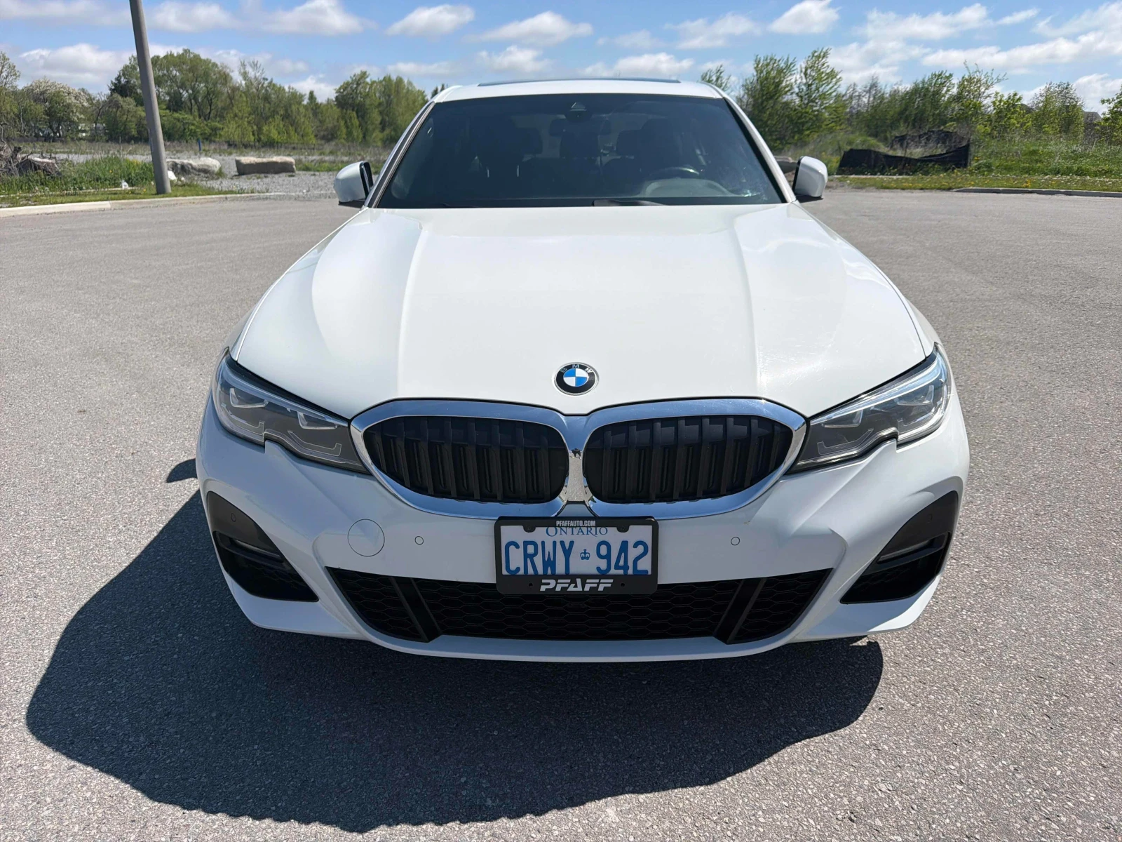BMW 330 i xDrive/M-Pack/CARFAX/АВТО КРЕДИТ, снимка 2 - Автомобили и джипове - 54688918