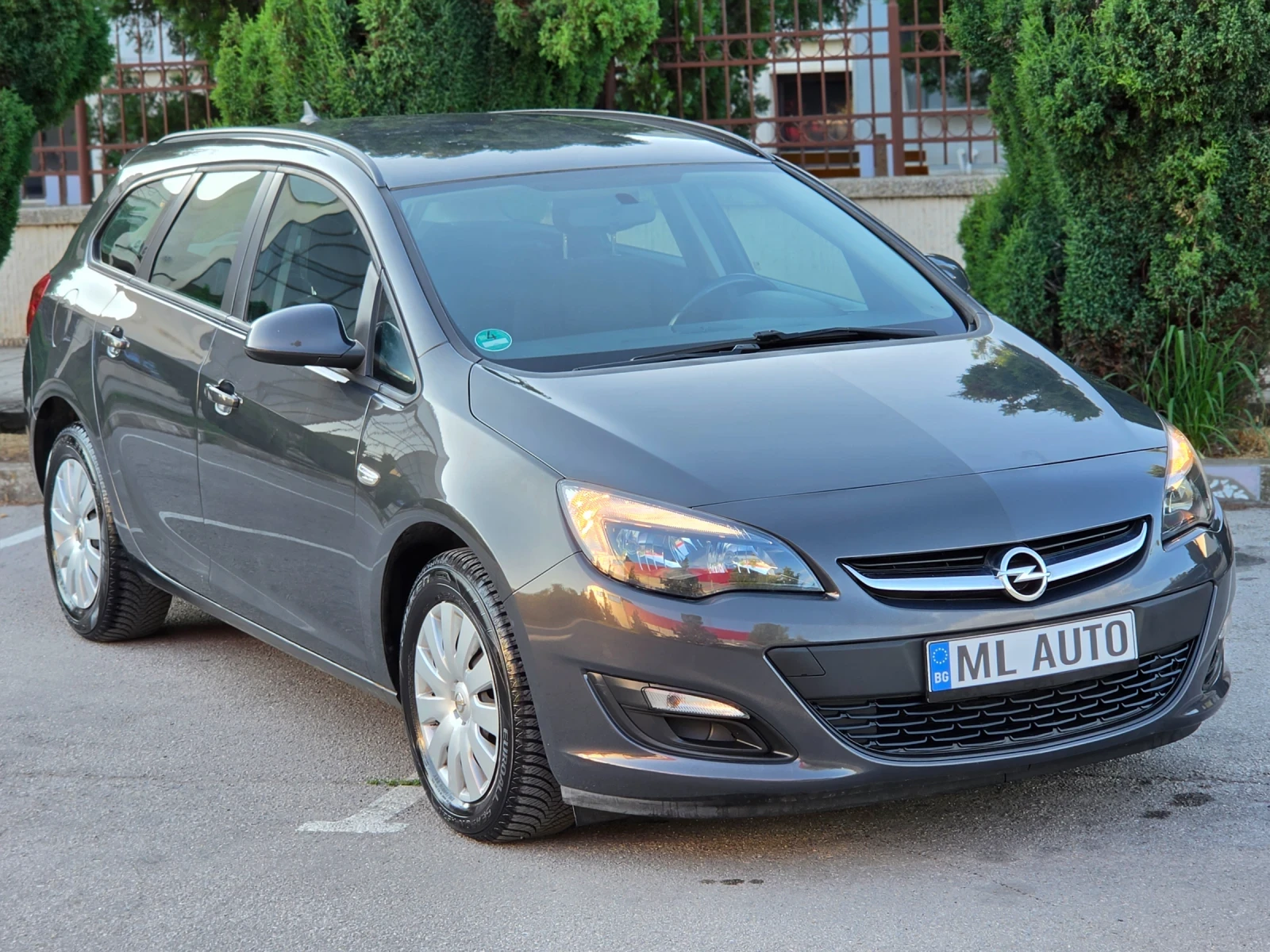 Opel Astra 1.6CDTi 110hp * EURO 5 * КЛИМАТИК * НАВИ * ЛИЗИНГ , снимка 4 - Автомобили и джипове - 54754872