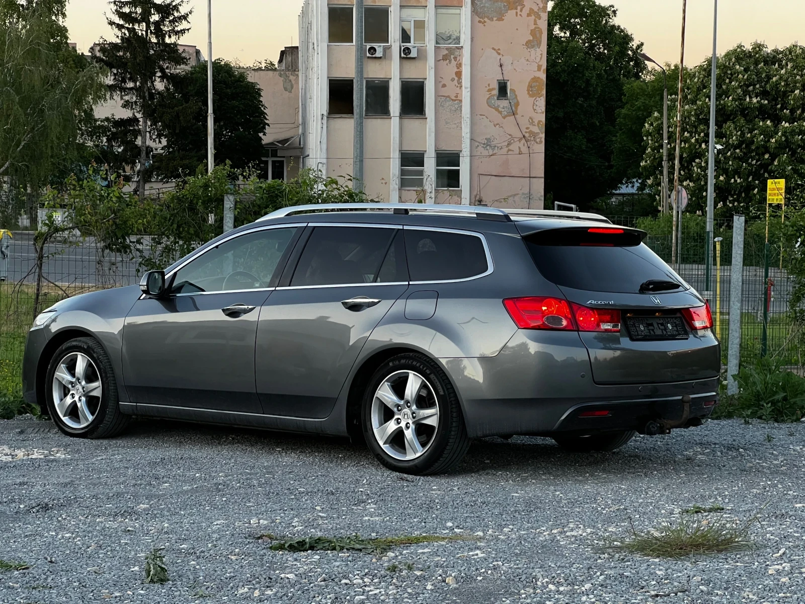 Honda Accord 2.2D Automatic , снимка 4 - Автомобили и джипове - 54826344