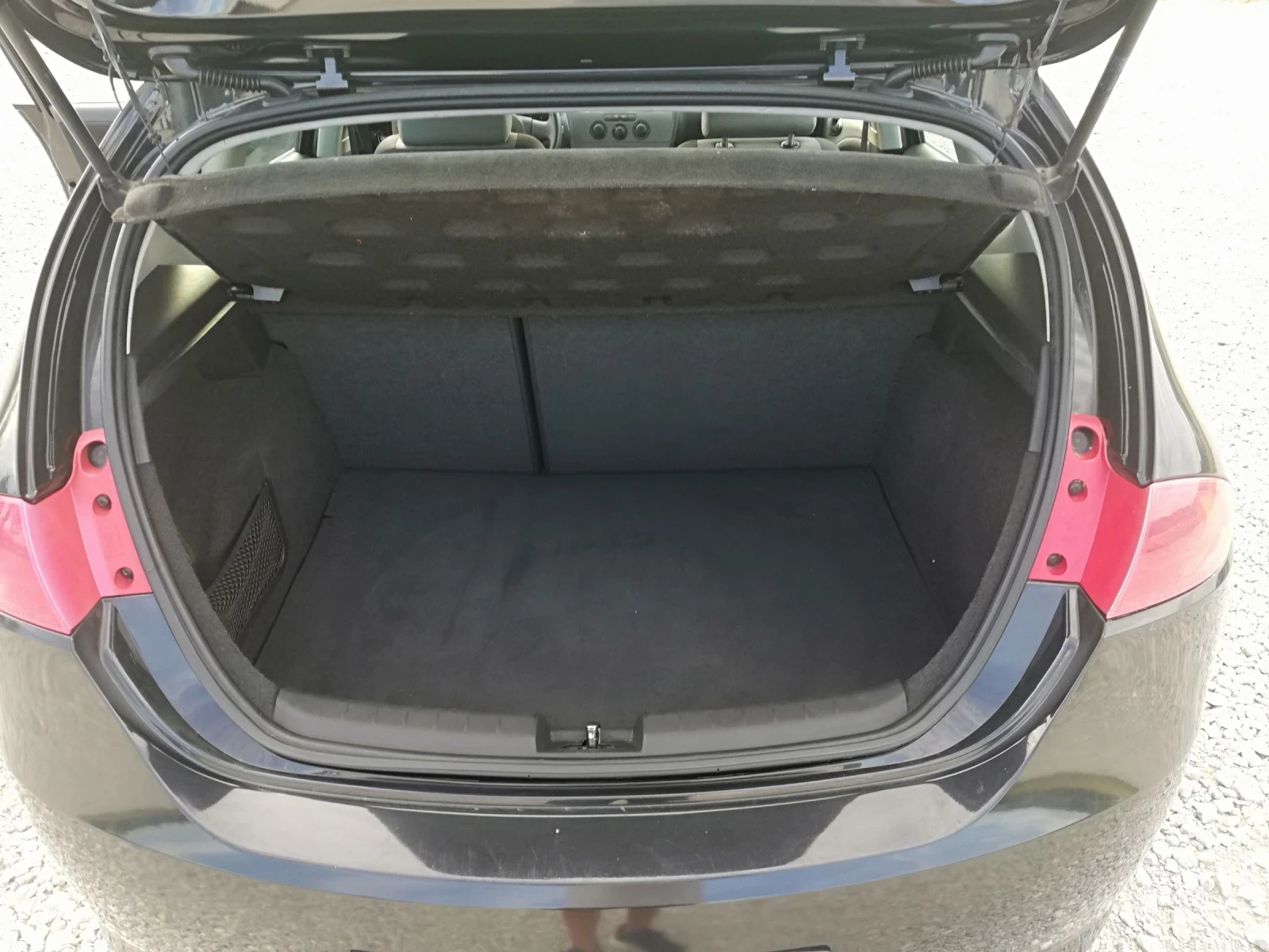 Seat Leon 1.4I GAZ KLIMA ITALI, снимка 11 - Автомобили и джипове - 54921701