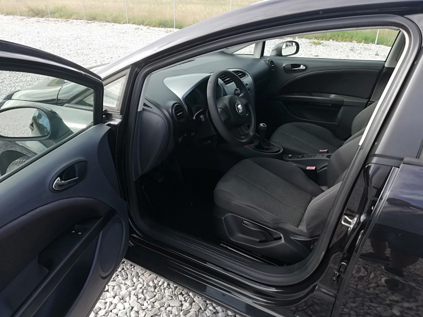 Seat Leon 1.4I GAZ KLIMA ITALI, снимка 9 - Автомобили и джипове - 54921701