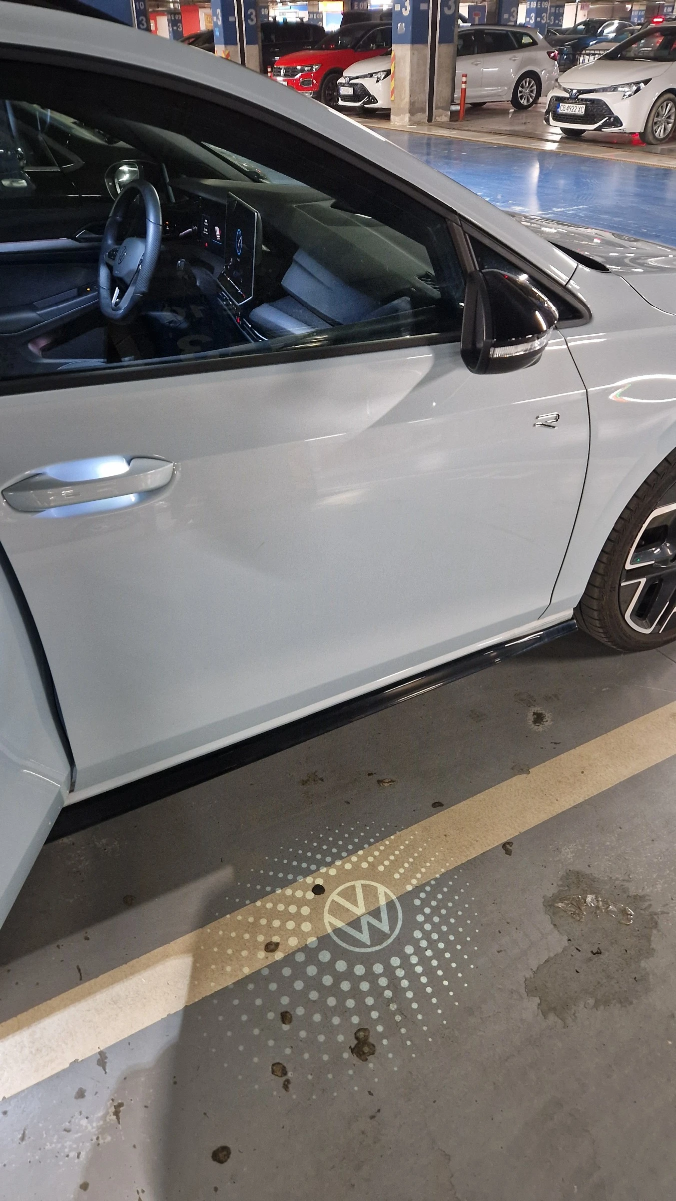 VW Golf Variant R-line PLUS, снимка 15 - Автомобили и джипове - 55003577
