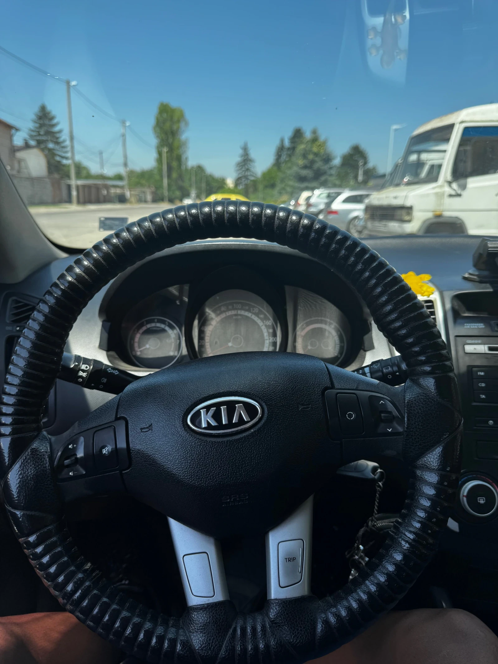 Kia Ceed 1.4 бензин, снимка 8 - Автомобили и джипове - 55087350