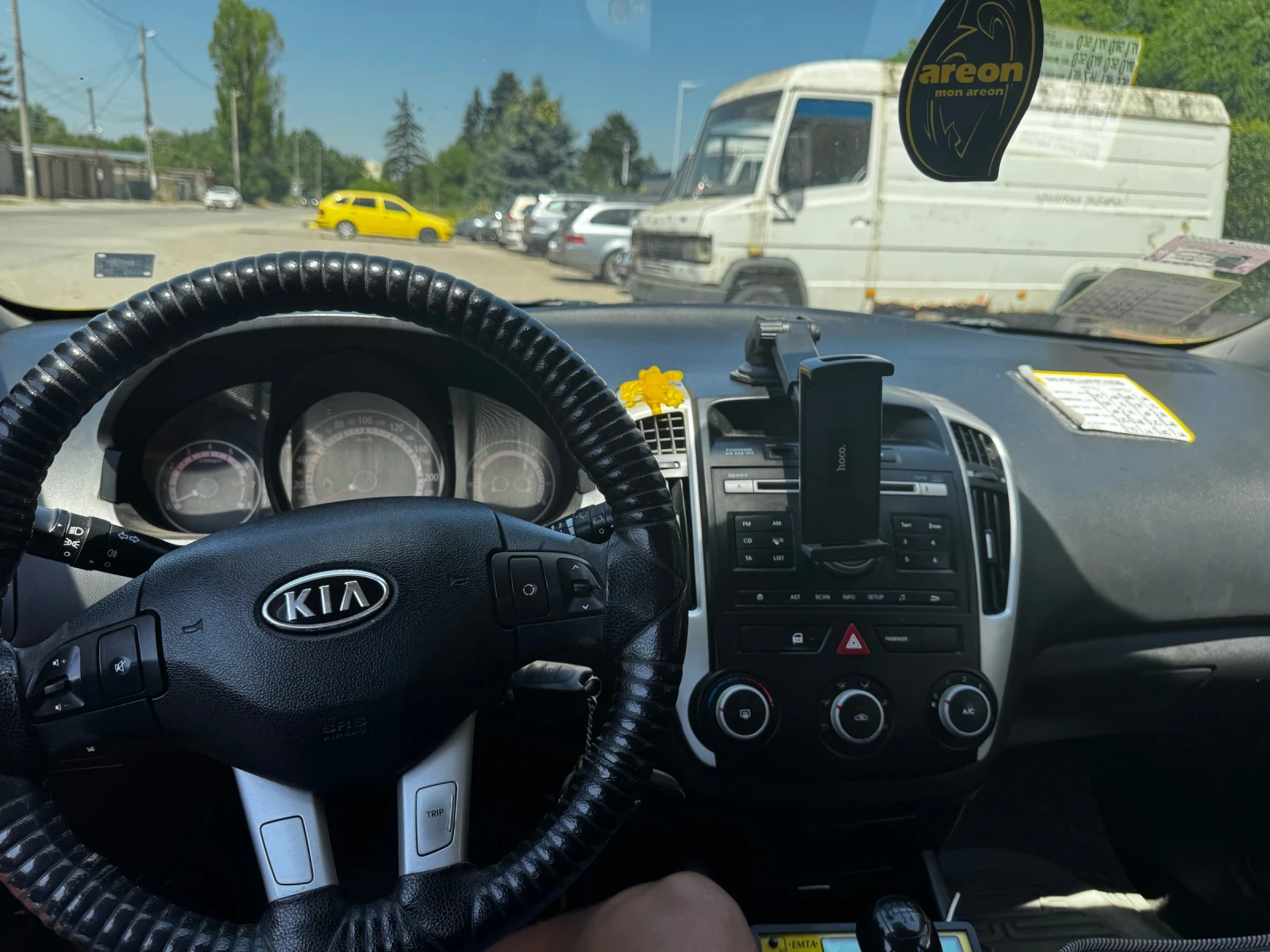 Kia Ceed 1.4 бензин, снимка 9 - Автомобили и джипове - 55087350