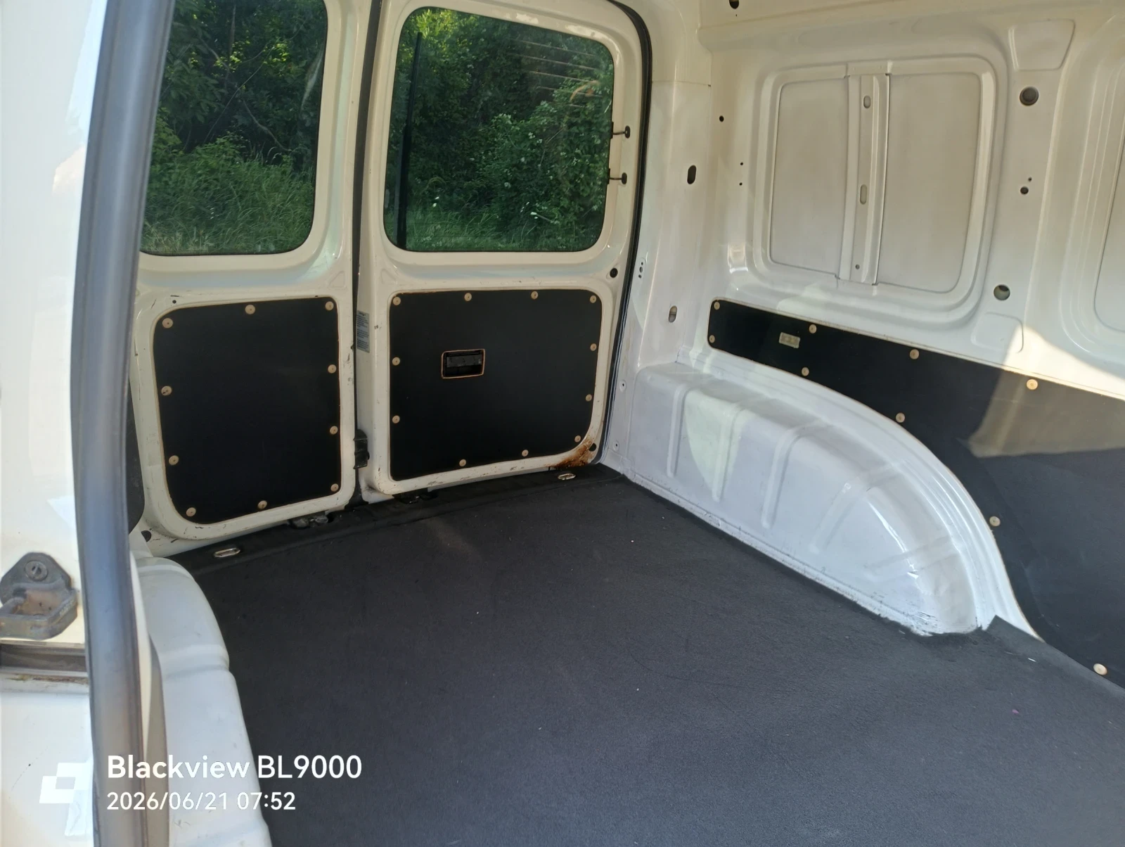 VW Caddy 1, 9 TDI, 105kc, снимка 8 - Автомобили и джипове - 55089483