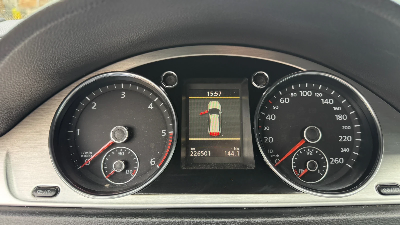 VW Passat R-line, снимка 11 - Автомобили и джипове - 55259156