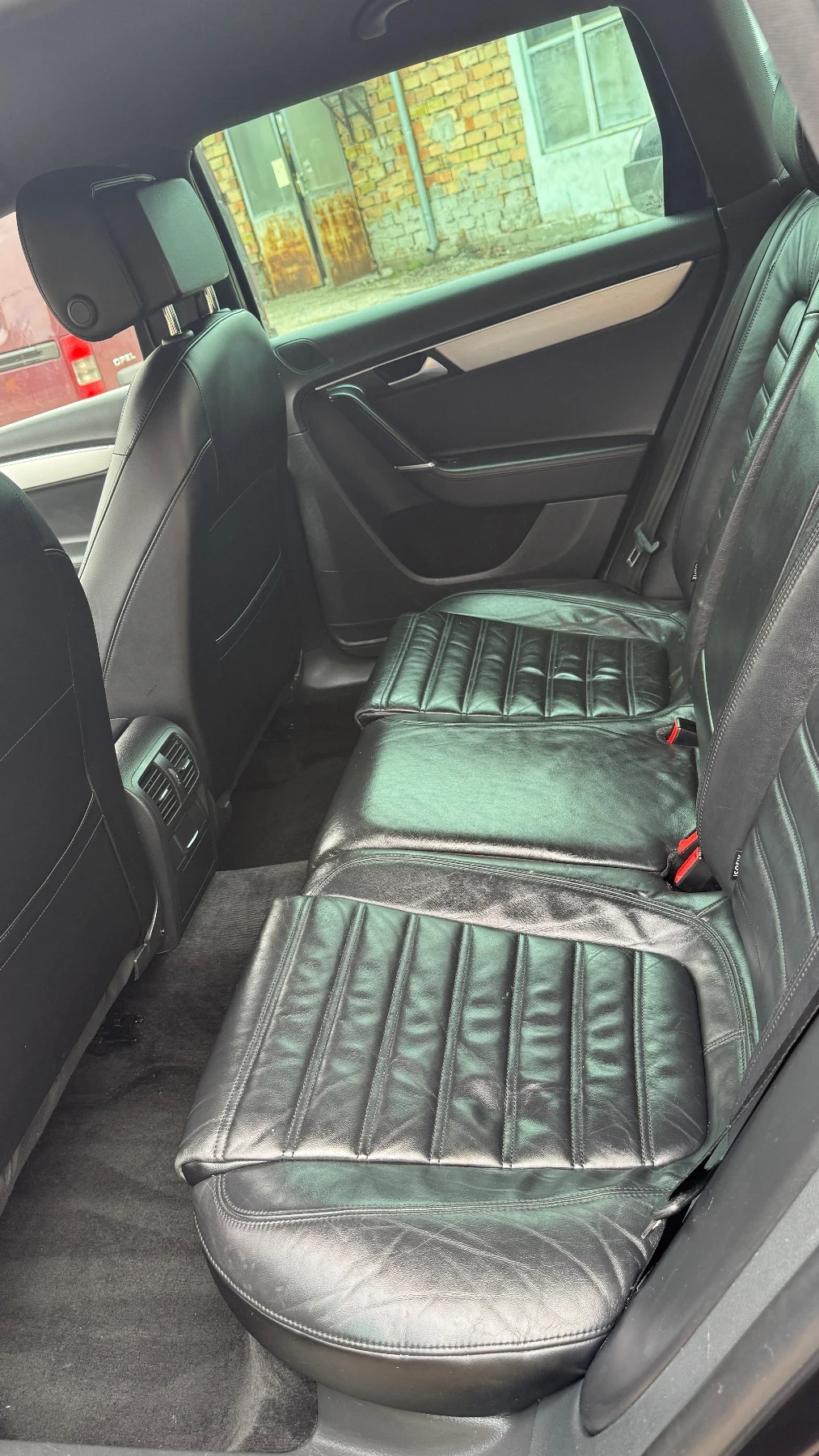VW Passat R-line, снимка 12 - Автомобили и джипове - 55259156