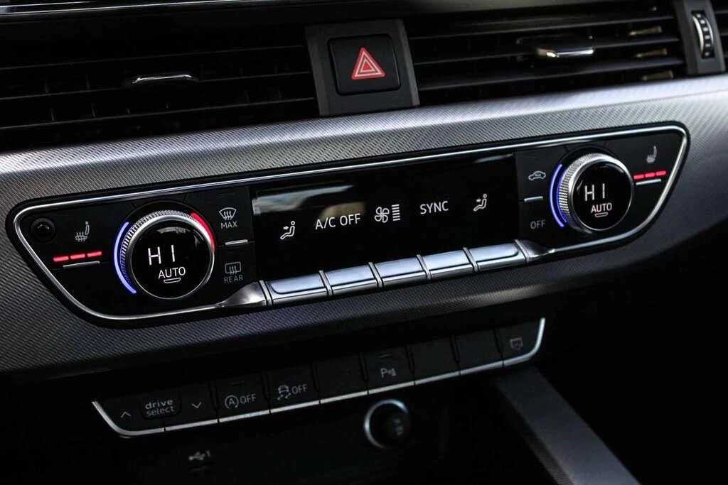 Audi A4 * QUATTRO * PANO * ���������� * (���� �� ��������) | Mobile.bg � ����������� 8