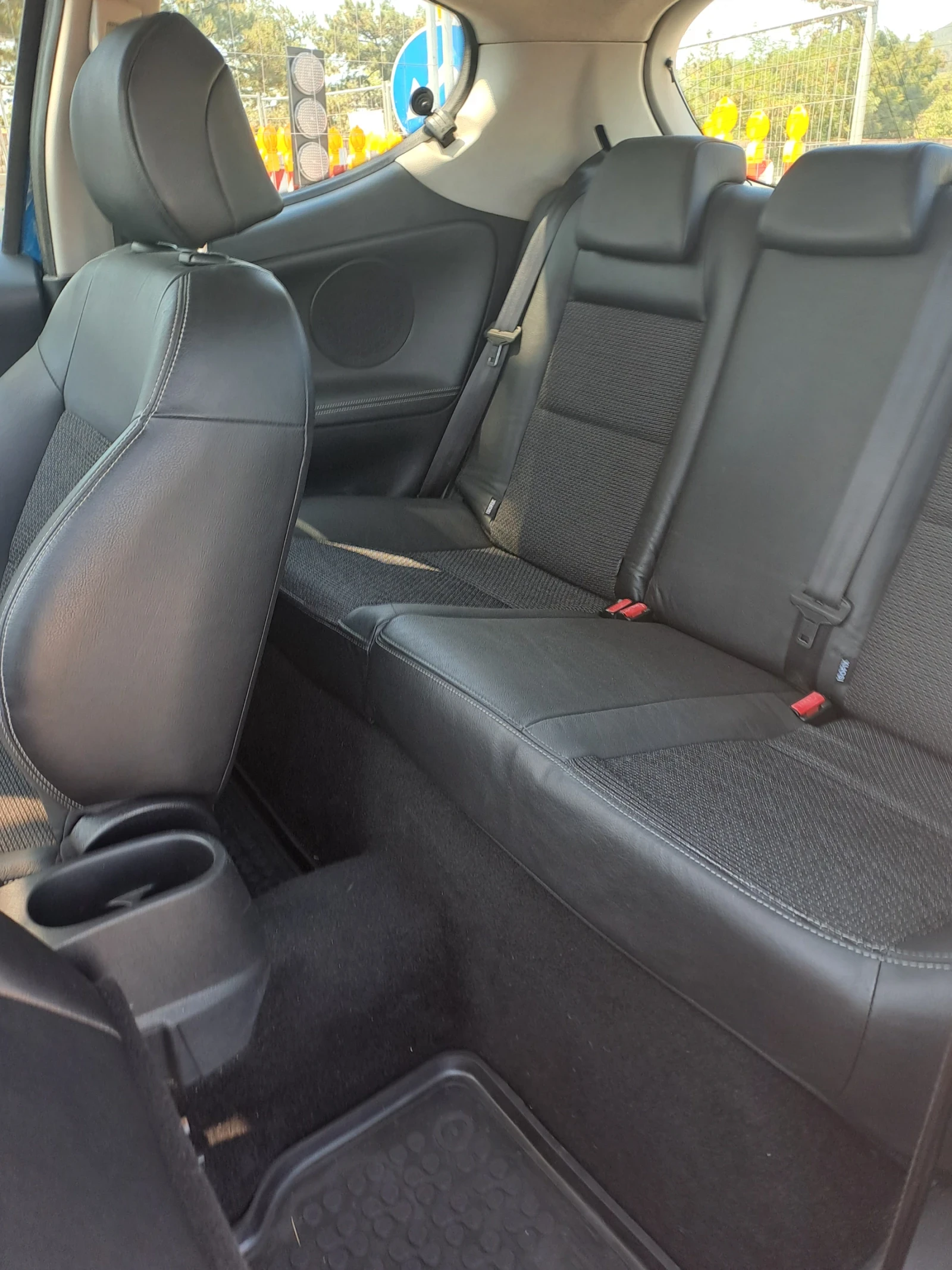 Peugeot 207, снимка 11 - Автомобили и джипове - 55511908