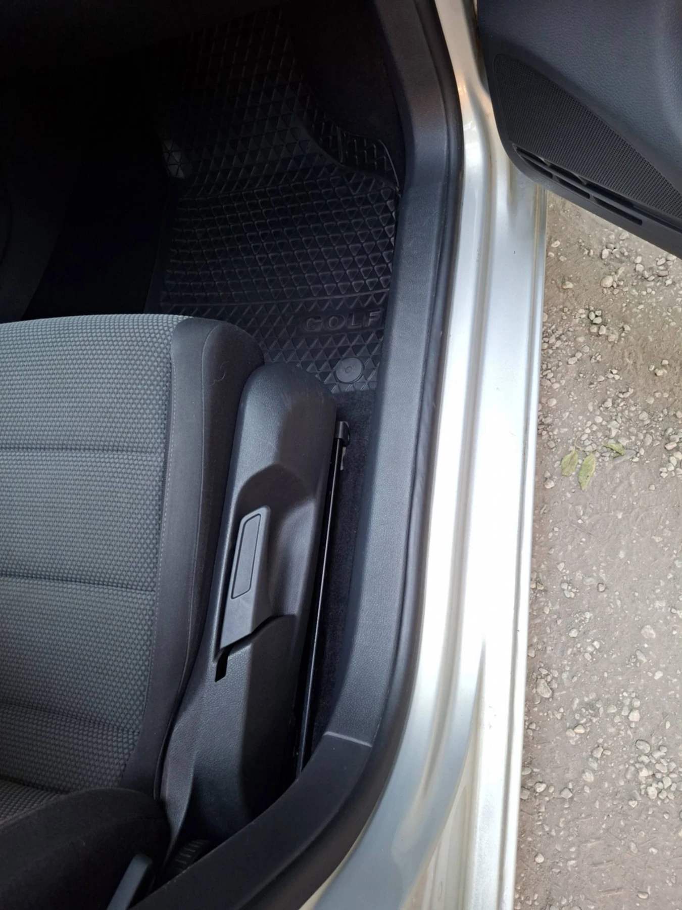VW Golf 1.6 Multi-Fuel , снимка 11 - Автомобили и джипове - 55663857