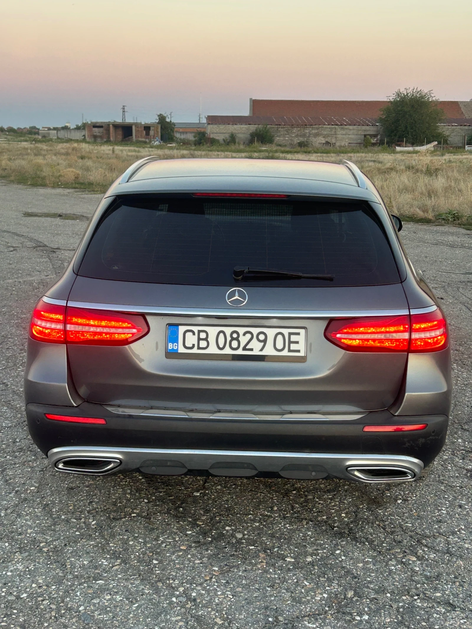 Mercedes-Benz E 220 All Terrain, снимка 5 - Автомобили и джипове - 56532732