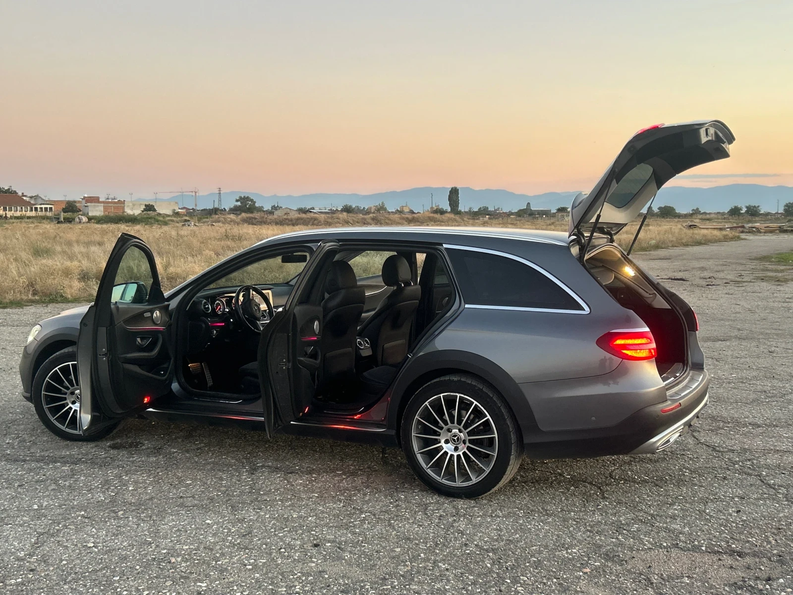 Mercedes-Benz E 220 All Terrain, снимка 7 - Автомобили и джипове - 56532732