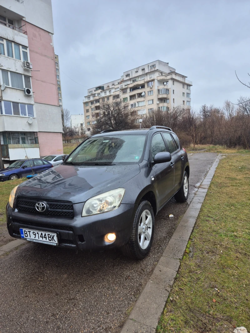 Toyota Rav4 2.2 D-4D 4x4 136кс, снимка 3 - Автомобили и джипове - 49336079