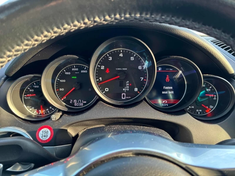 Porsche Cayenne * AWD 4dr * CARFAX * ЦЕНА ДО БГ, снимка 8 - Автомобили и джипове - 53432191