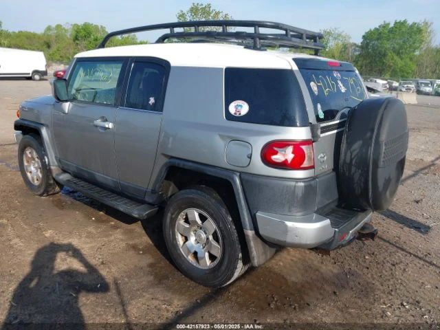Toyota Fj cruiser  - изображение 4