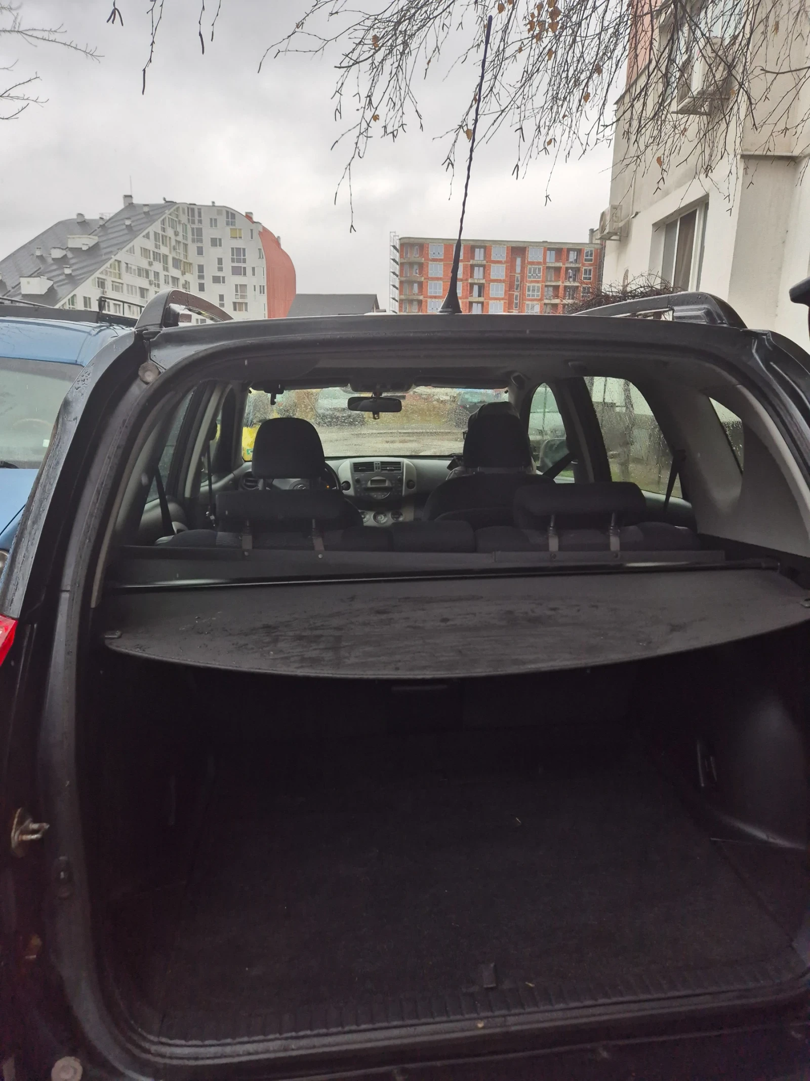 Toyota Rav4 2.2 D-4D 4x4 136кс - изображение 10