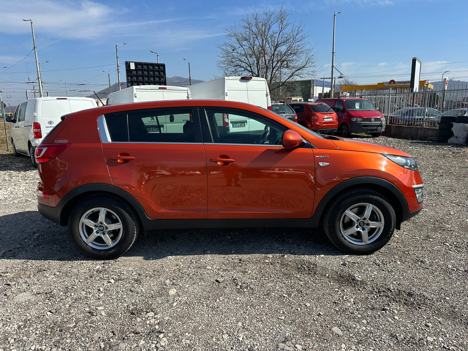 Kia Sportage 2.0CRDI 136kc NAVI 4x4 - изображение 2