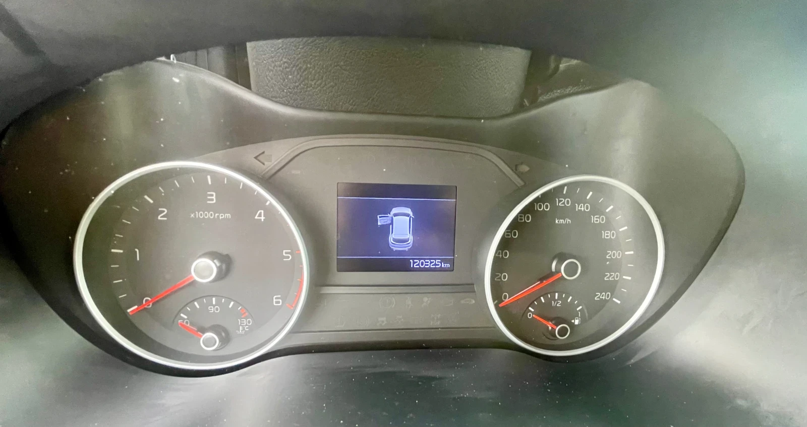 Kia Sportage 1.6 CRDI / 115 к.с.  - изображение 10
