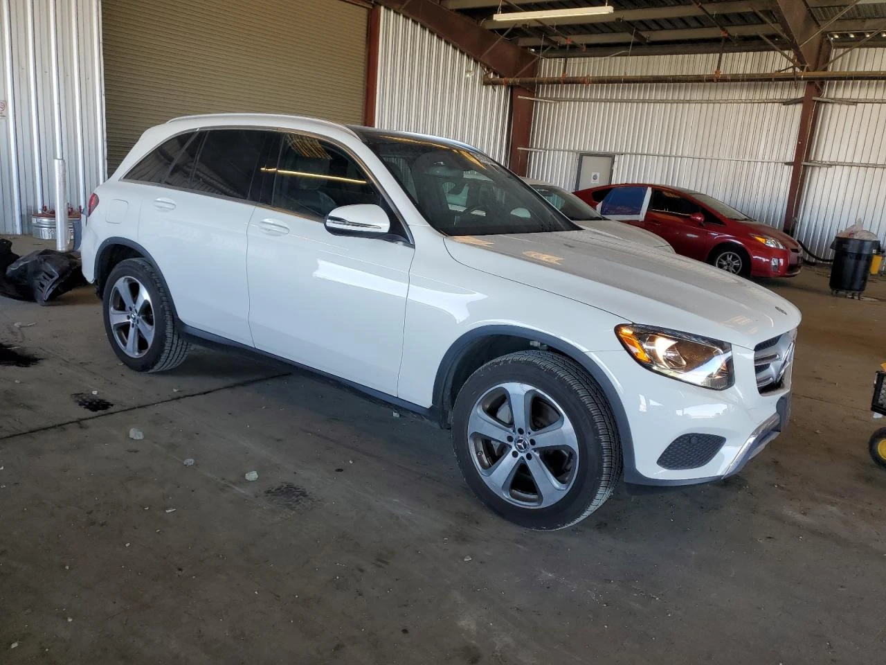 Mercedes-Benz GLC 300 4MATIC  - изображение 3