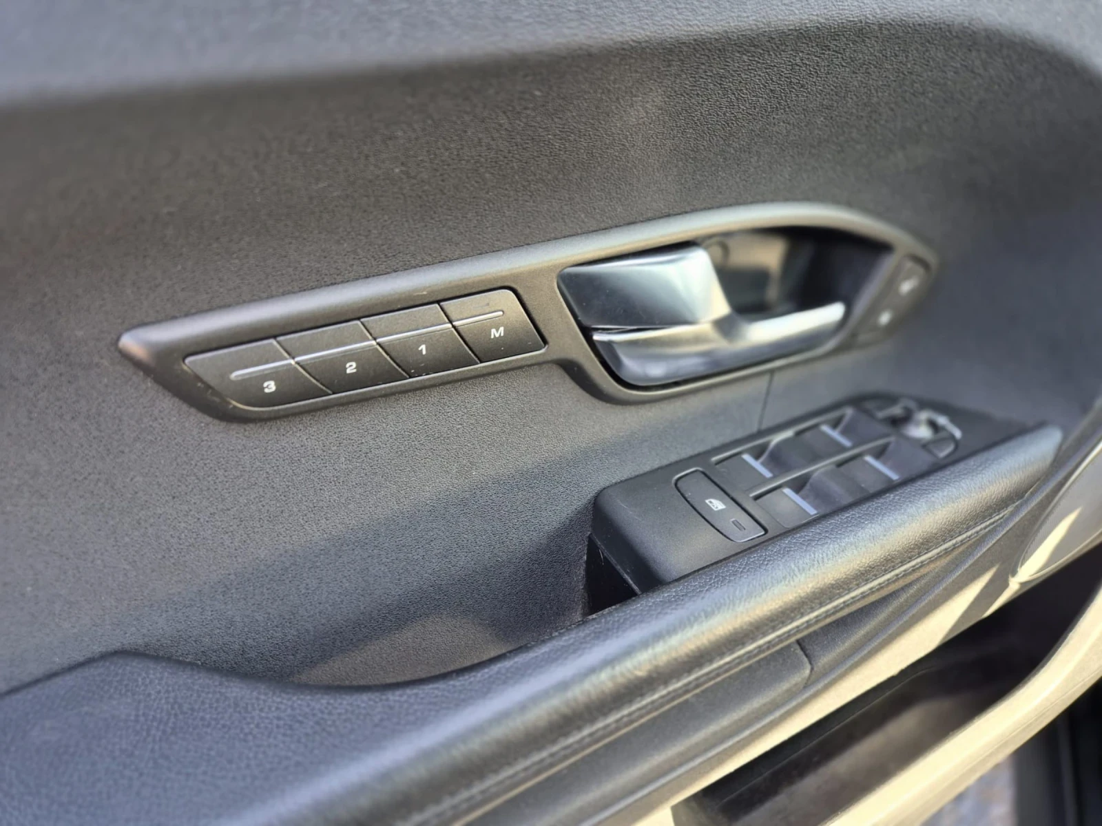 Land Rover Range Rover Evoque 2.2TD4  4x4 | Mobile.bg — изображение 14