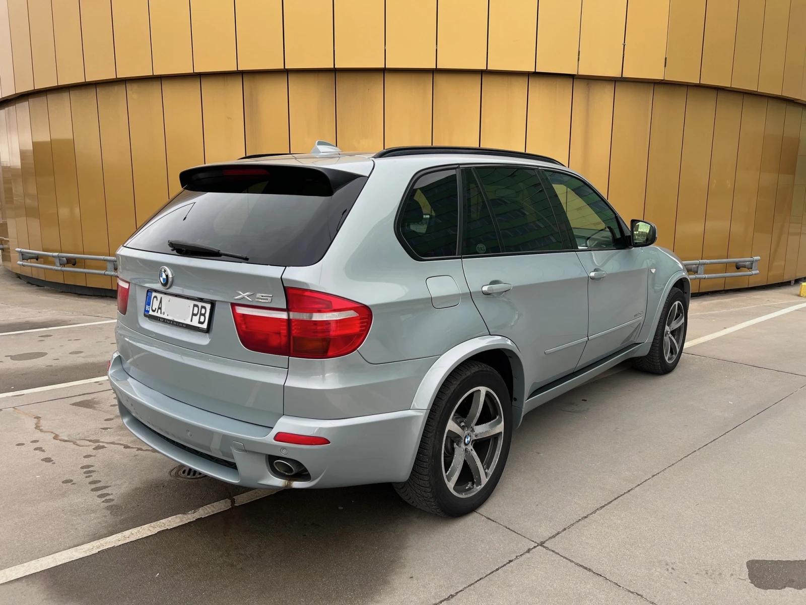 BMW X5 от BMW БЪЛГАРИЯ, снимка 8 - Автомобили и джипове - 52627376
