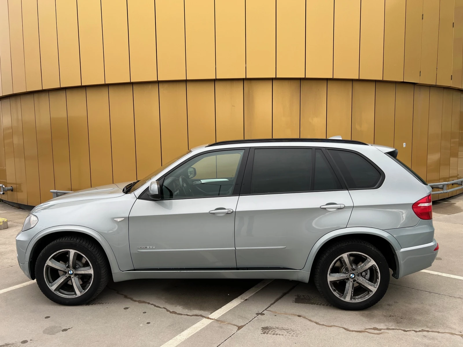 BMW X5 от BMW БЪЛГАРИЯ, снимка 5 - Автомобили и джипове - 52627376