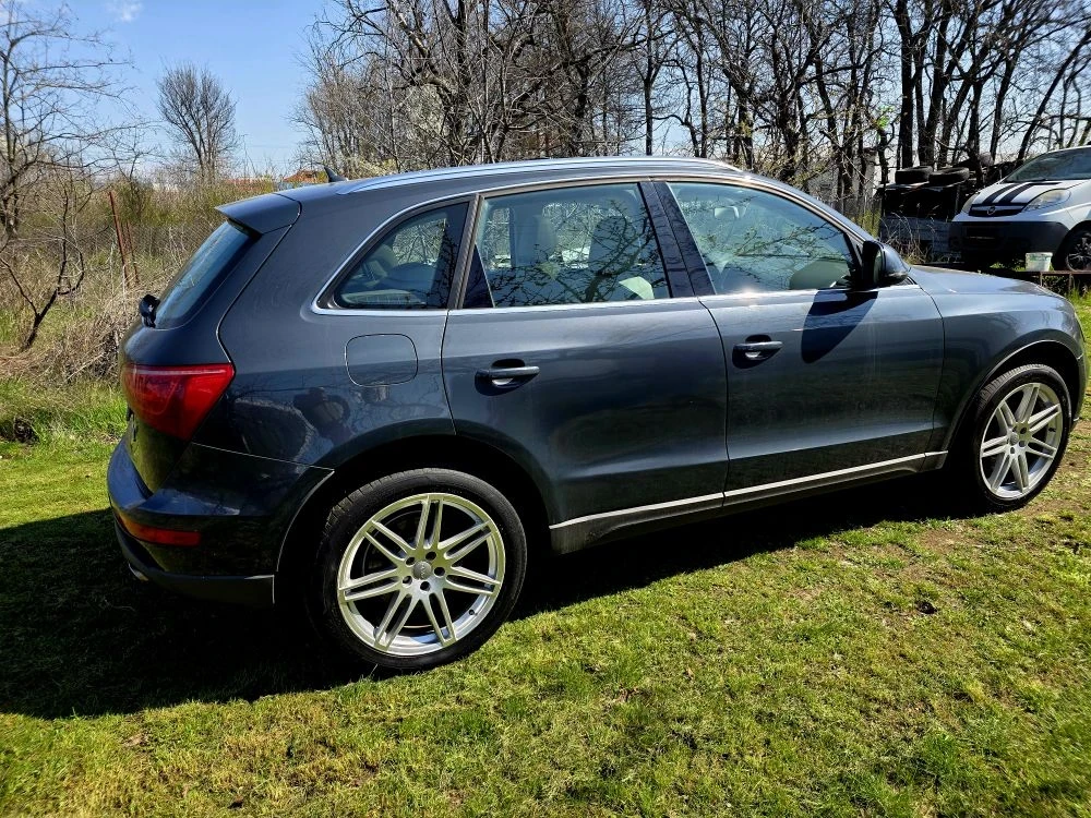 Audi Q5 Q5 3.0D 239кс  2010G, снимка 14 - Автомобили и джипове - 54262428