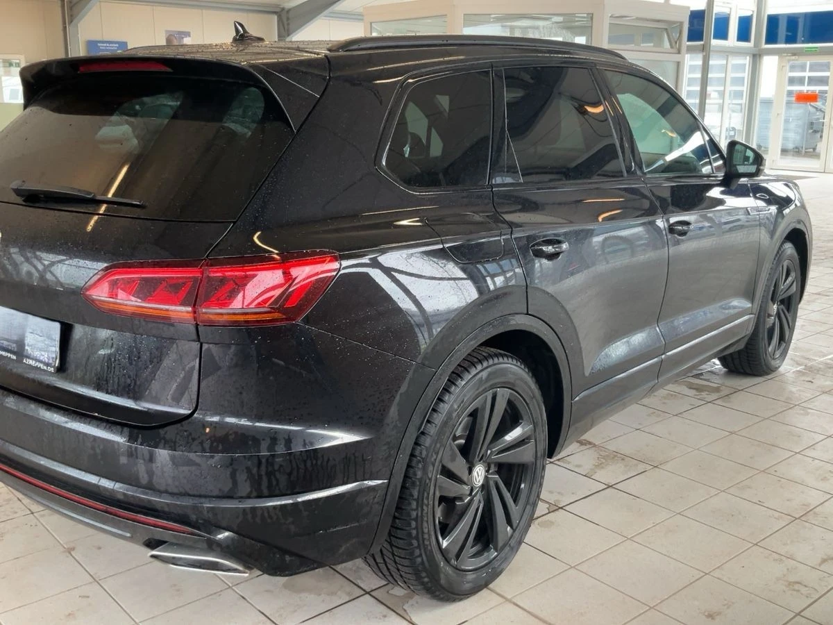 VW Touareg 3.0 V6 TDI R-Line 4Motion, снимка 6 - Автомобили и джипове - 54383696