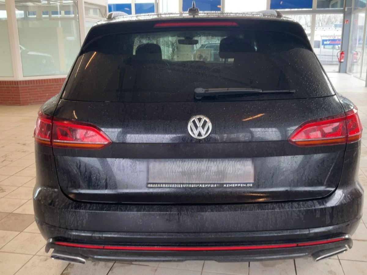 VW Touareg 3.0 V6 TDI R-Line 4Motion, снимка 5 - Автомобили и джипове - 54383696