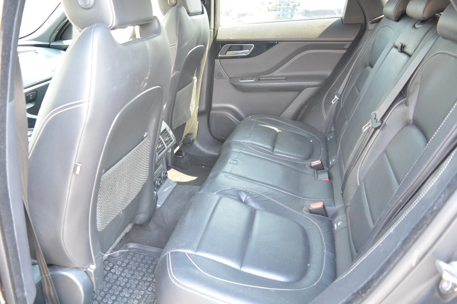 Jaguar F-PACE 2.0 TD4, снимка 7 - Автомобили и джипове - 54832142