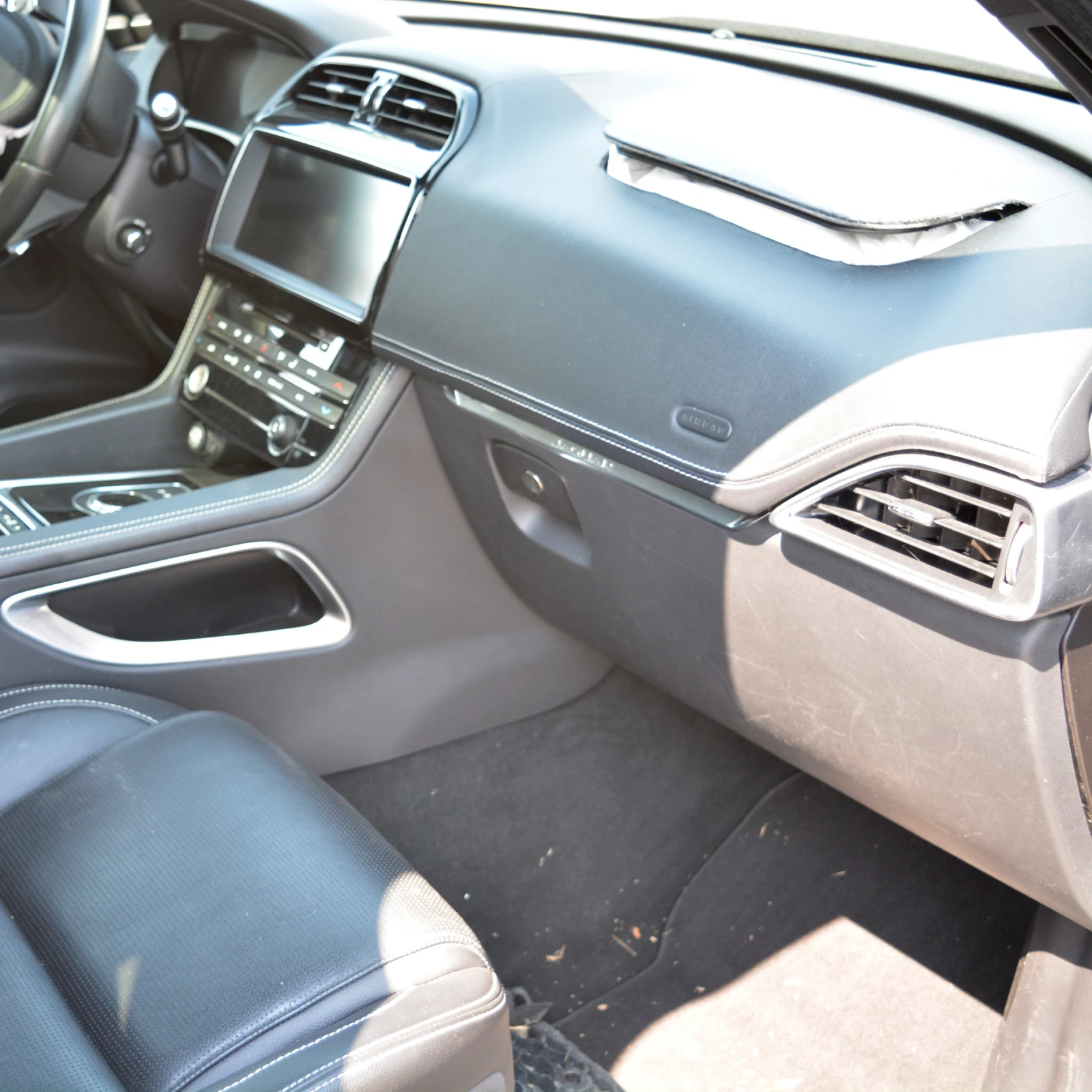 Jaguar F-PACE 2.0 TD4, снимка 8 - Автомобили и джипове - 54832142