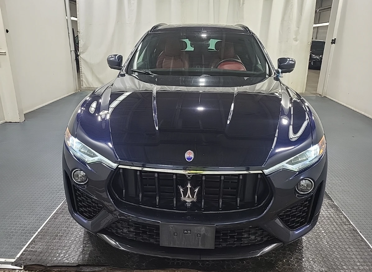 Maserati Levante S* GRANSPORT* AWD* Въздушно* 360CAM* Подгрев* ПЕРФ, снимка 2 - Автомобили и джипове - 55235825