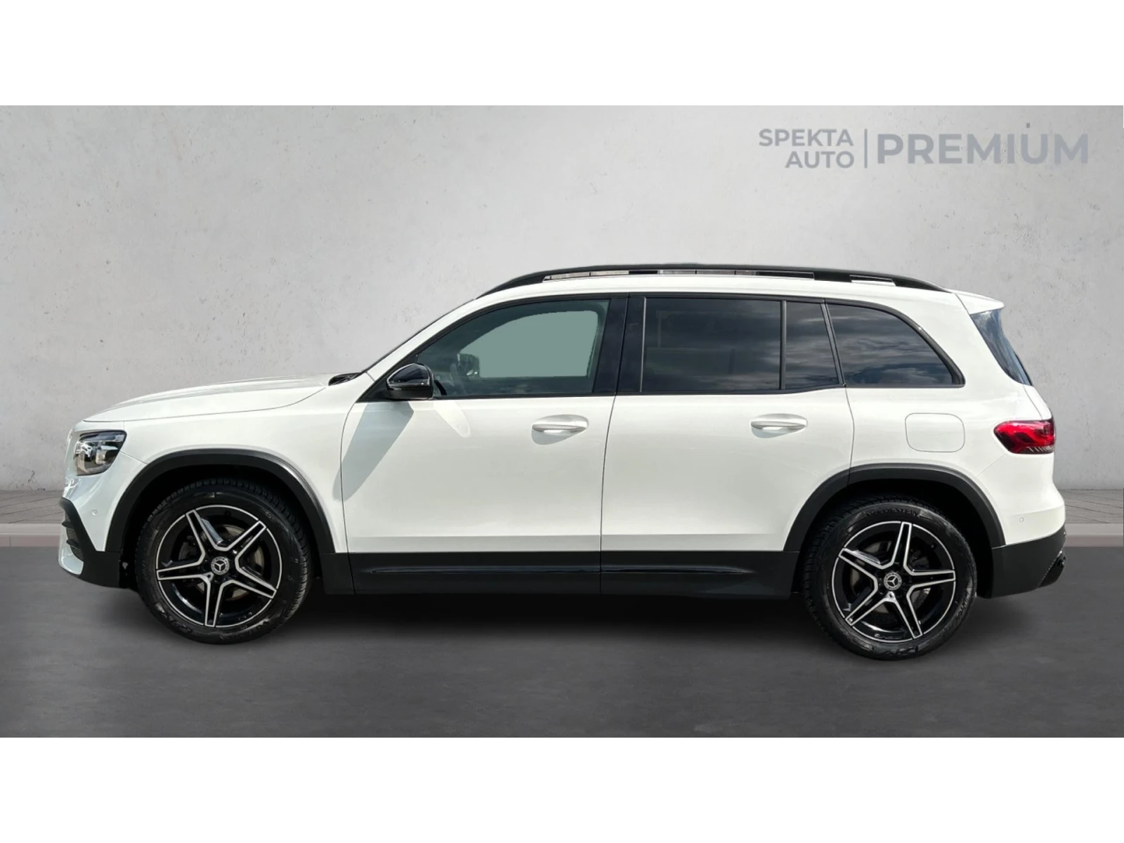 Mercedes-Benz GLB 250  4Matic 6+ 1 AMG Line, Месечна вноска от 395  , снимка 3 - Автомобили и джипове - 55411445