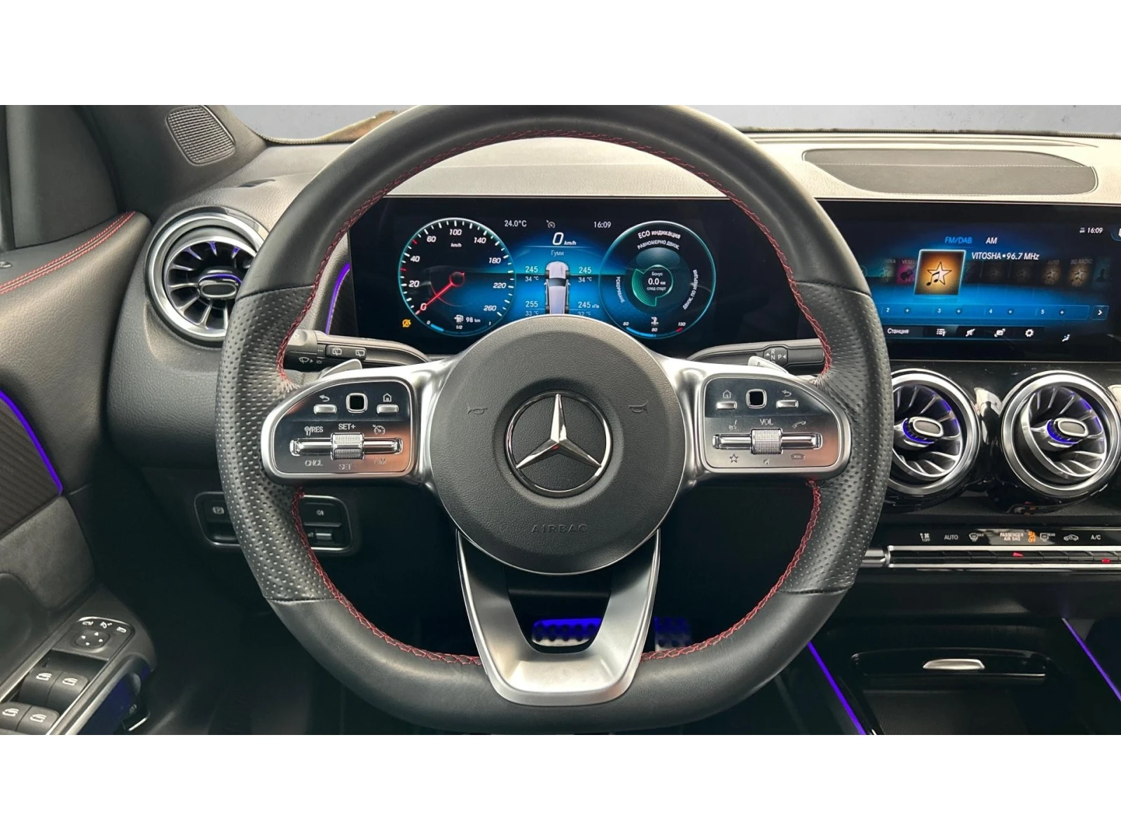 Mercedes-Benz GLB 250  4Matic 6+ 1 AMG Line, Месечна вноска от 395  , снимка 13 - Автомобили и джипове - 55411445