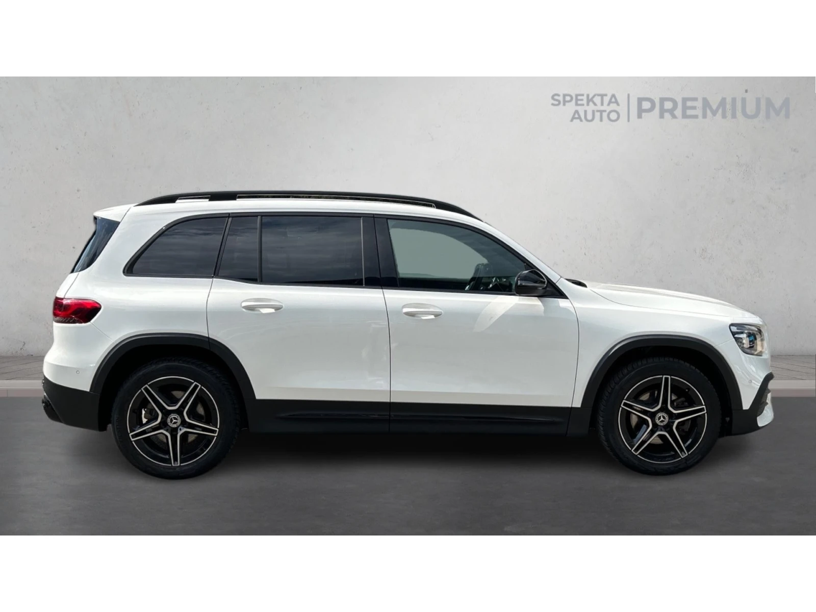 Mercedes-Benz GLB 250  4Matic 6+ 1 AMG Line, Месечна вноска от 395  , снимка 17 - Автомобили и джипове - 55411445