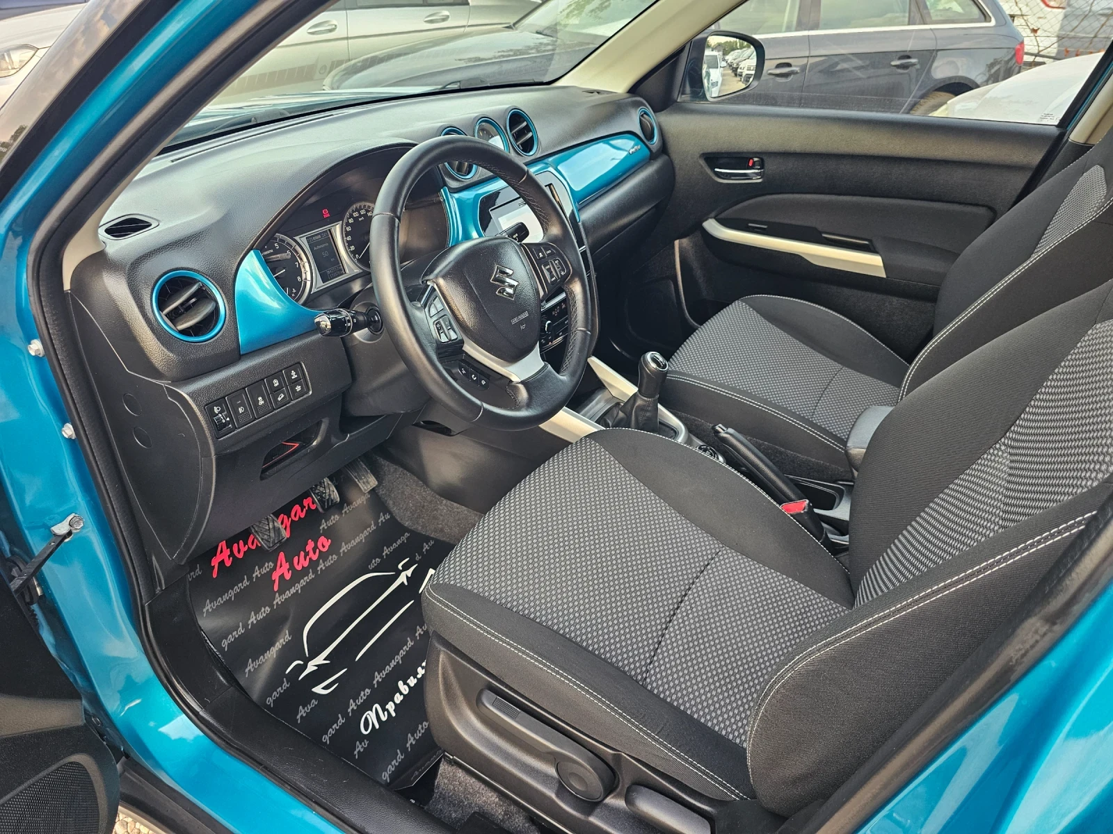 Suzuki Vitara 1.6i, 120к.с., 4х4 , снимка 8 - Автомобили и джипове - 55792947